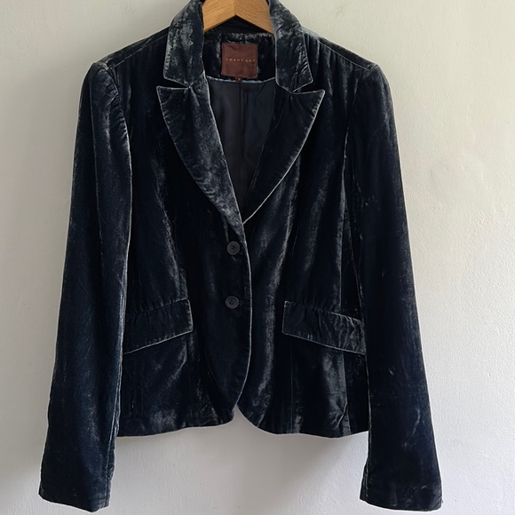 Jackets & Blazers - Velvet blazer in navy blue women’s medium from Smart Set.